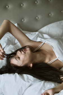 鬓边不是海棠红